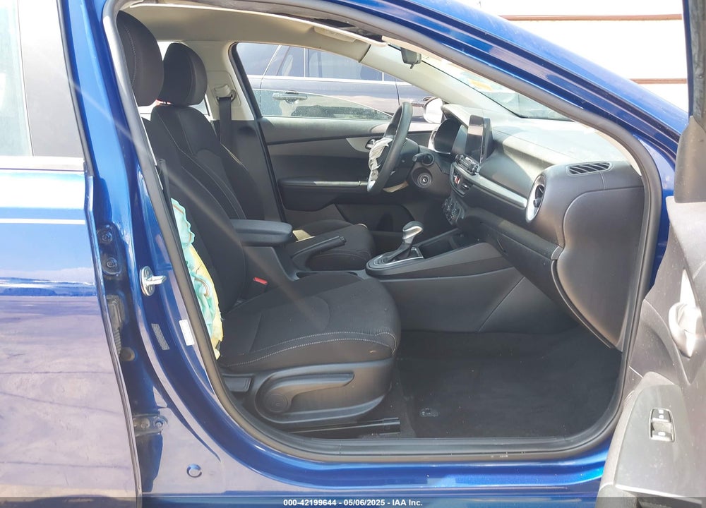 2021 KIA FORTE VIN: 3KPF24AD3ME289224