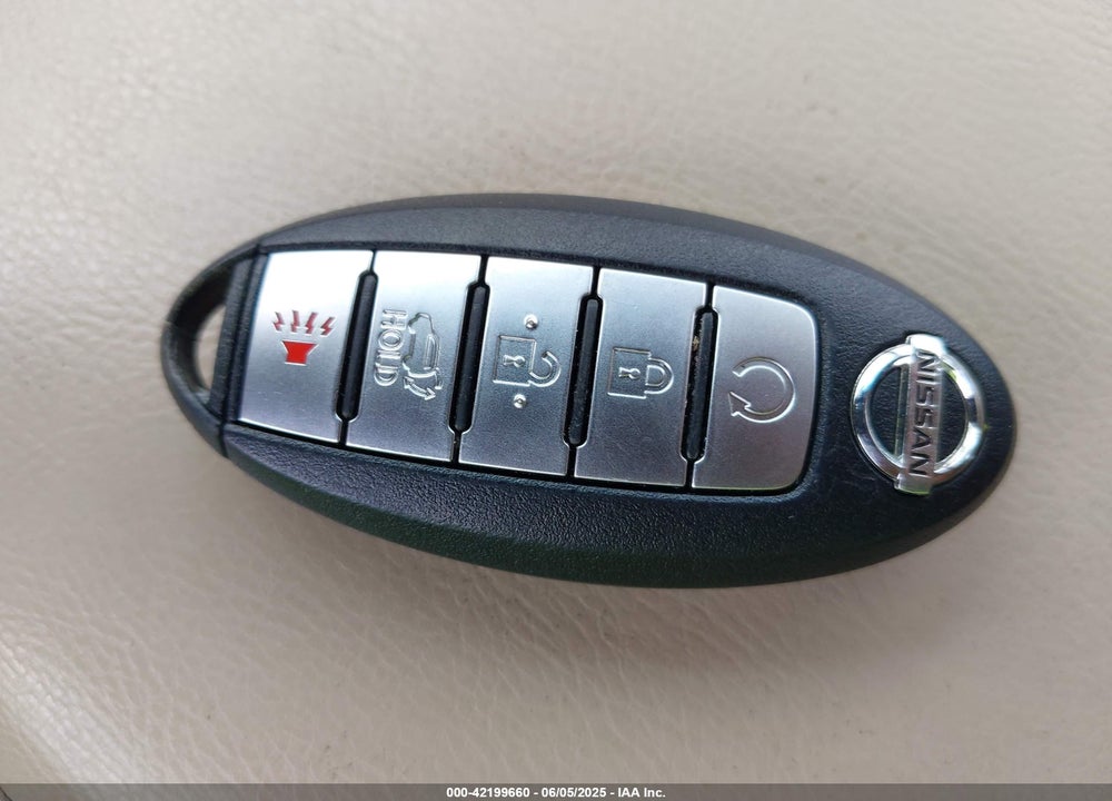 2015 NISSAN PATHFINDER SL VIN: 5N1AR2MN7FC634002