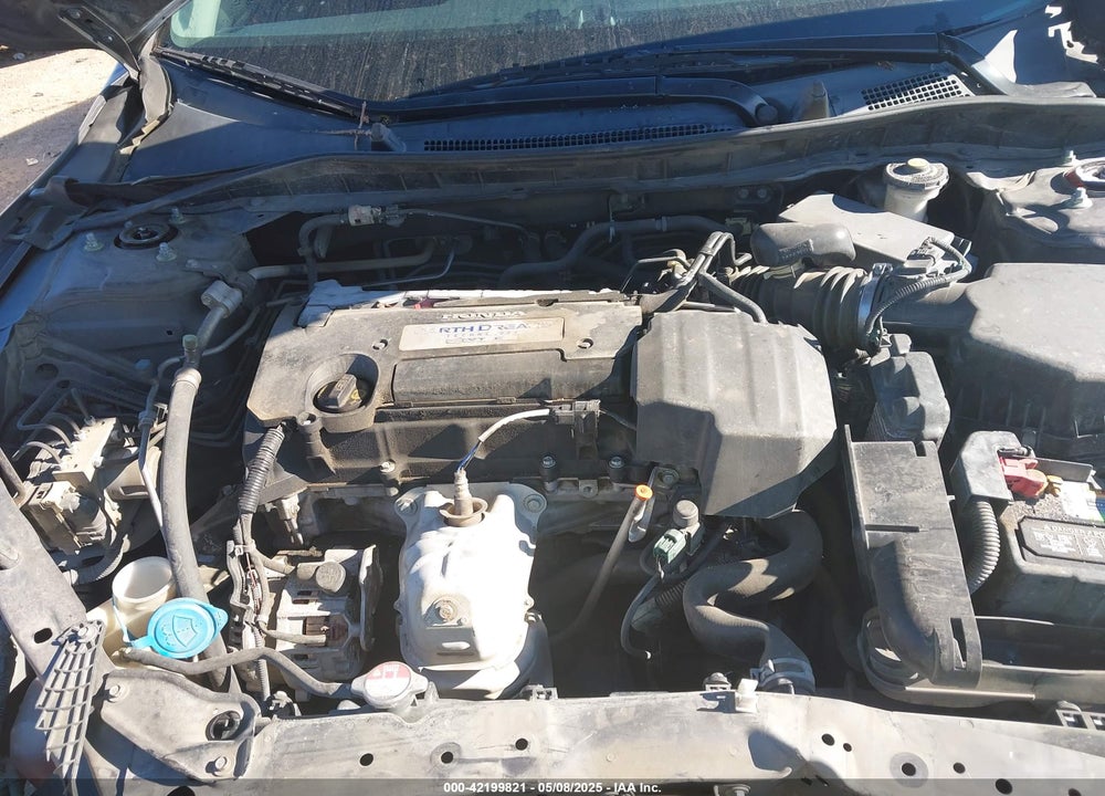 2013 HONDA ACCORD VIN: 1HGCR2F33DA203188