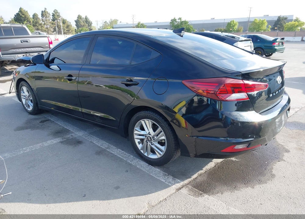 2019 HYUNDAI ELANTRA VIN: KMHD84LF5KU782613