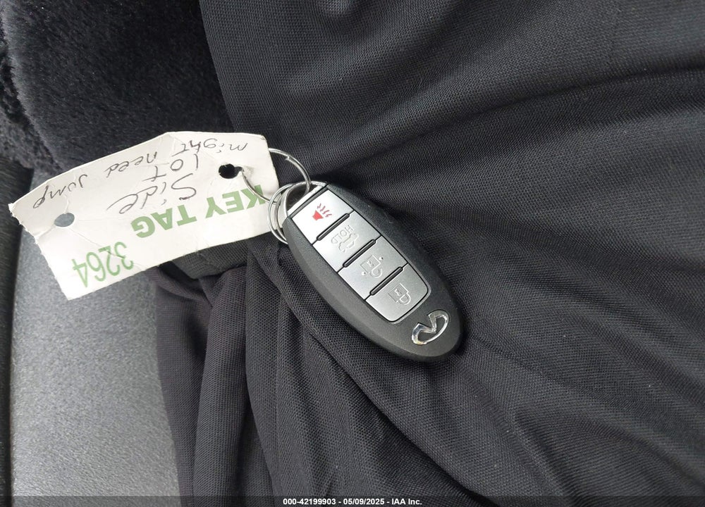 2014 INFINITI Q50 VIN: JN1BV7AR0EM693137