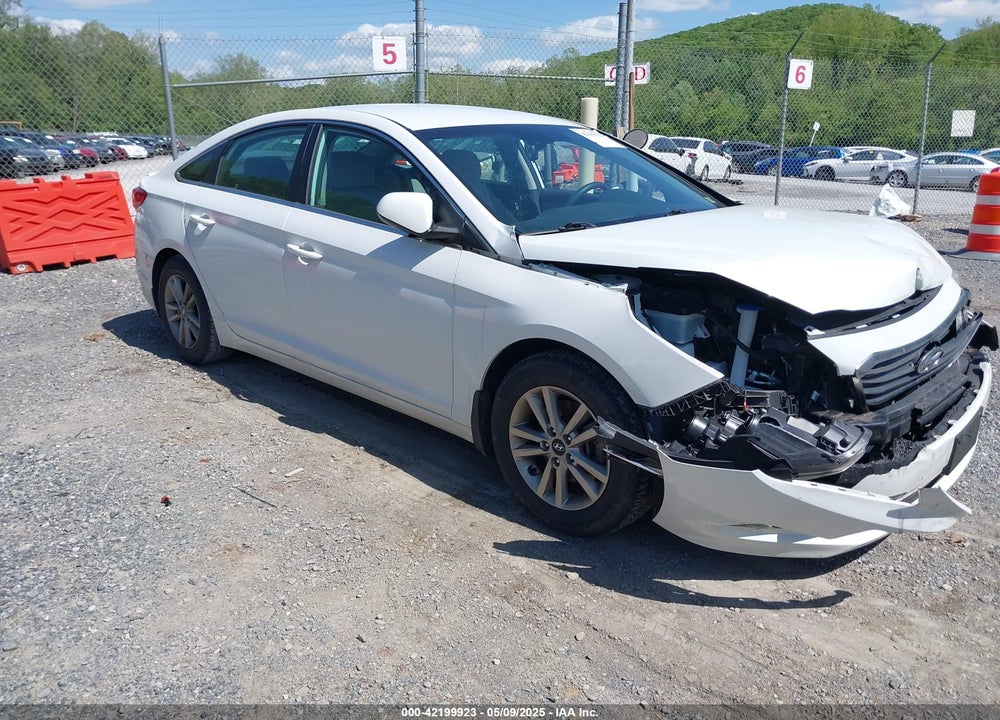 2016 HYUNDAI SONATA SE VIN: 5NPE24AF1GH337963