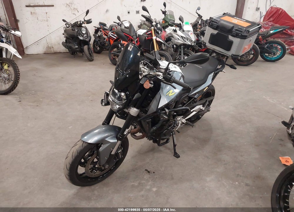 2022 BMW F 900 R VIN: WB10K1309N6F37143