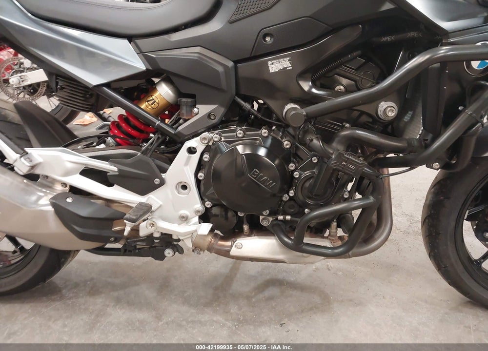 2022 BMW F 900 R VIN: WB10K1309N6F37143