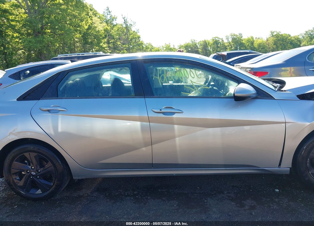 2023 HYUNDAI ELANTRA VIN: 5NPLM4AG0PH107972