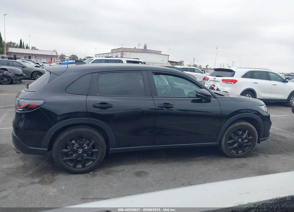 2024 HONDA HR-V 2WD SPORT/2WD SPORT W/O BSI VIN: 3CZRZ1H57RM746324