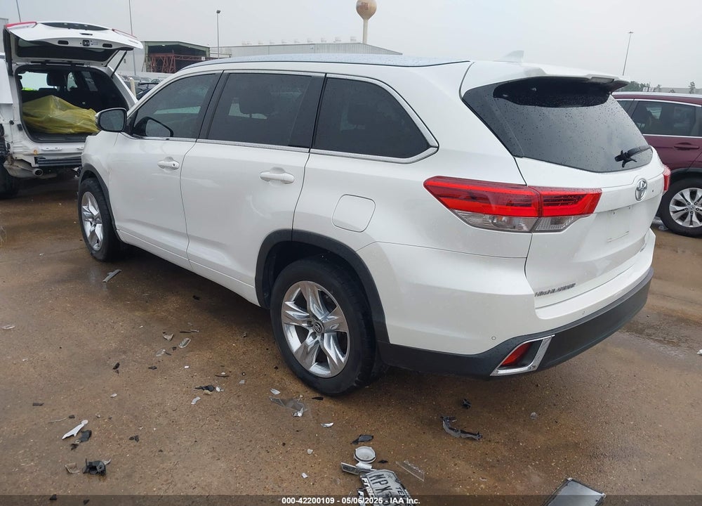 2019 TOYOTA HIGHLANDER VIN: 5TDYZRFH1KS340705