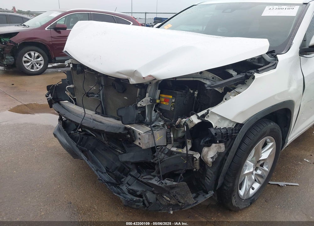 2019 TOYOTA HIGHLANDER VIN: 5TDYZRFH1KS340705