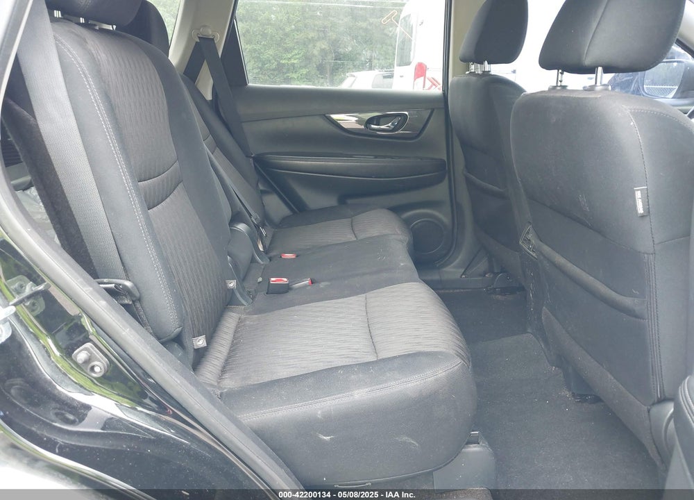 2018 NISSAN ROGUE VIN: 5N1AT2MT9JC802070