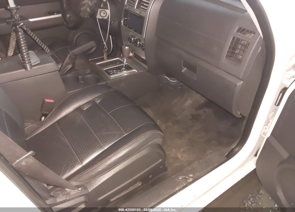 2008 DODGE NITRO VIN: 1D8GT58638W218746