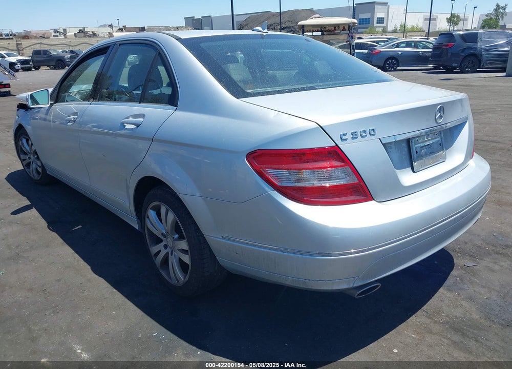 2011 MERCEDES-BENZ C 300 LUXURY/SPORT VIN: WDDGF5EB7BR156058