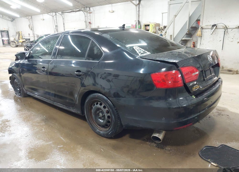 2014 VOLKSWAGEN JETTA VIN: 3VWD17AJ1EM274064