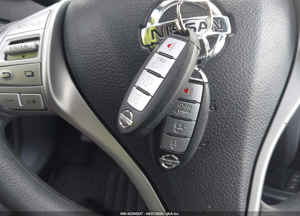 2015 NISSAN ROGUE SV VIN: 5N1AT2MV9FC876128