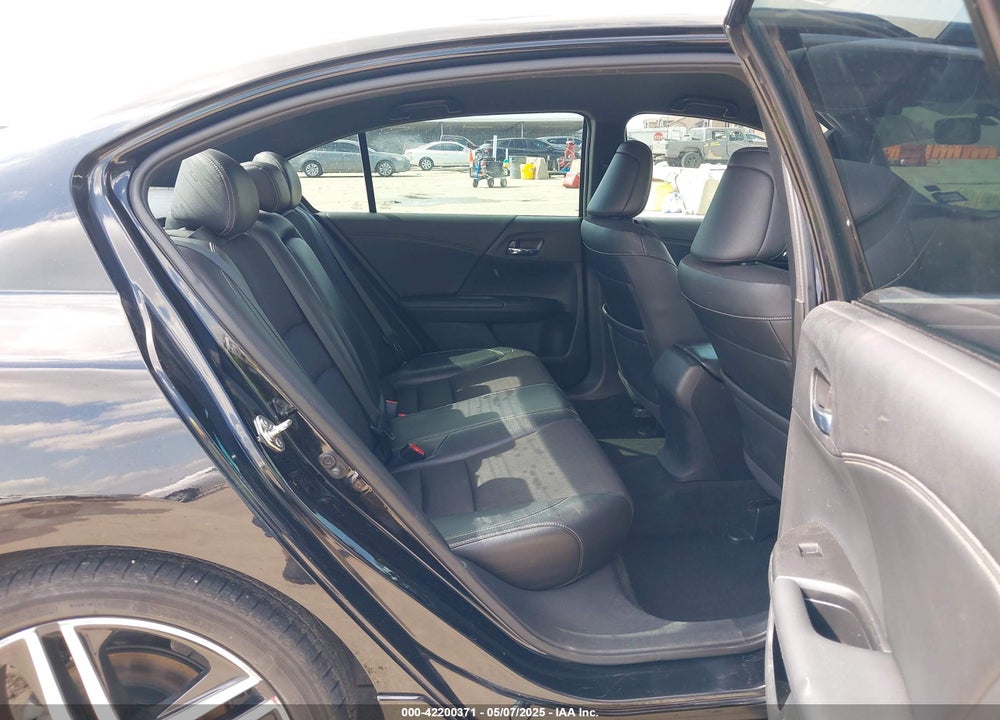 2016 HONDA ACCORD VIN: 1HGCR2F59GA060740