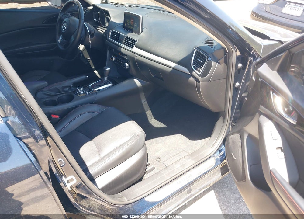 2014 MAZDA 3 VIN: JM1BM1M31E1195163