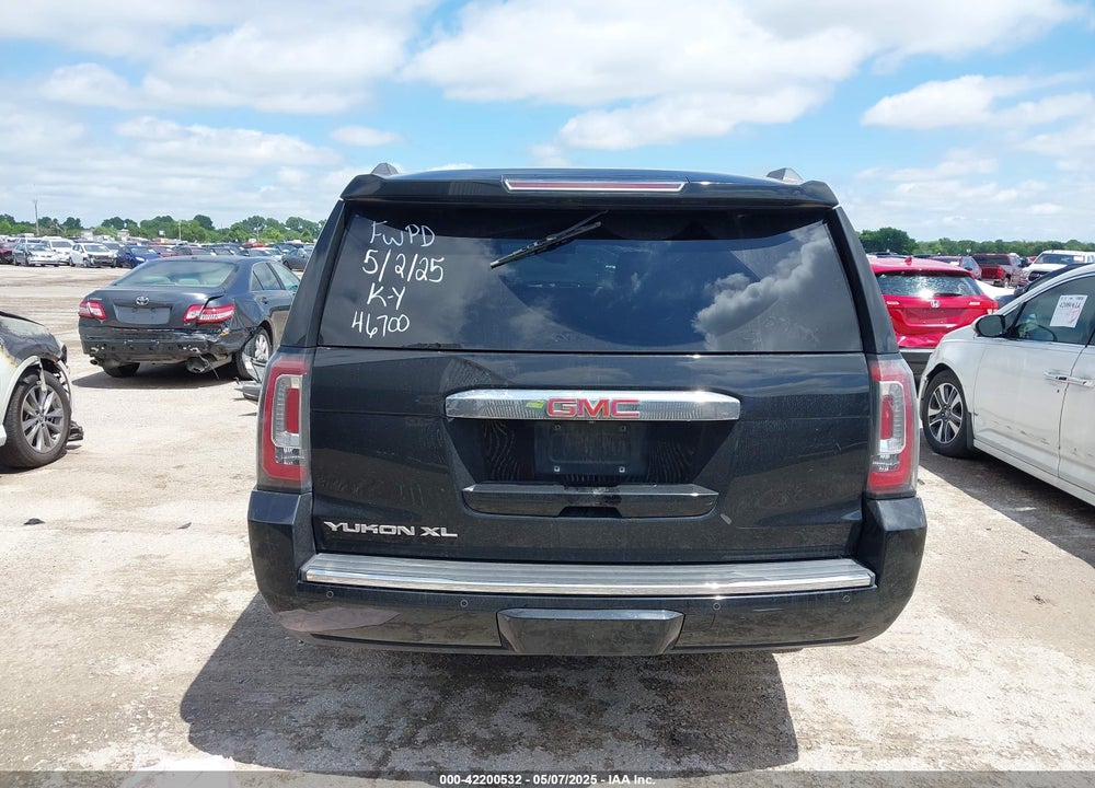 2015 GMC YUKON XL 1500 DENALI VIN: 1GKS2JKJ4FR610281