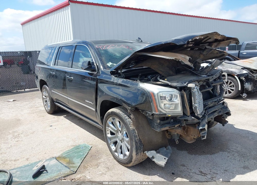2015 GMC YUKON XL 1500 DENALI VIN: 1GKS2JKJ4FR610281