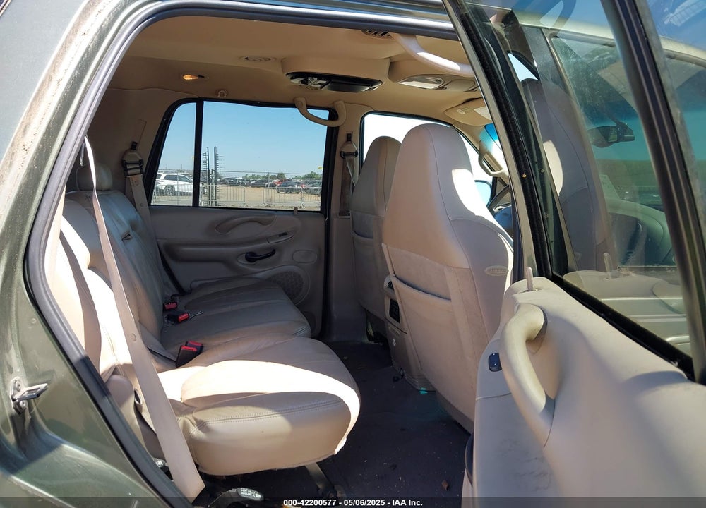 2001 FORD EXPEDITION EDDIE BAUER VIN: 1FMFU18L81LA74328