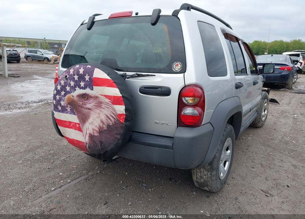 2007 JEEP LIBERTY VIN: 1J4GL48K57W523020