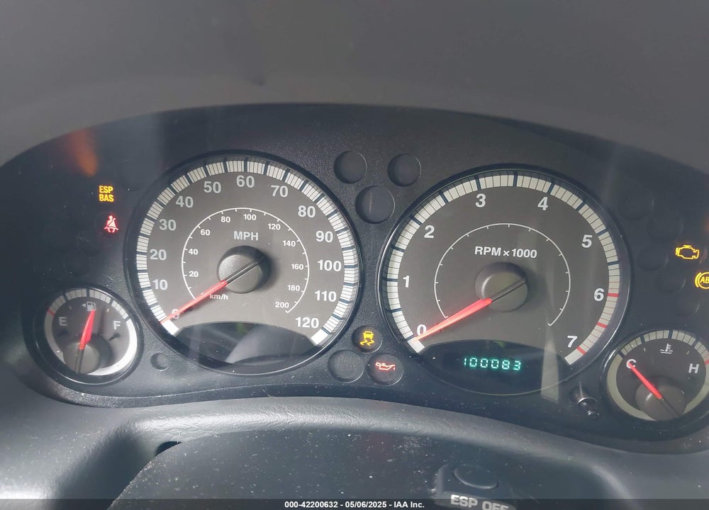2007 JEEP LIBERTY VIN: 1J4GL48K57W523020