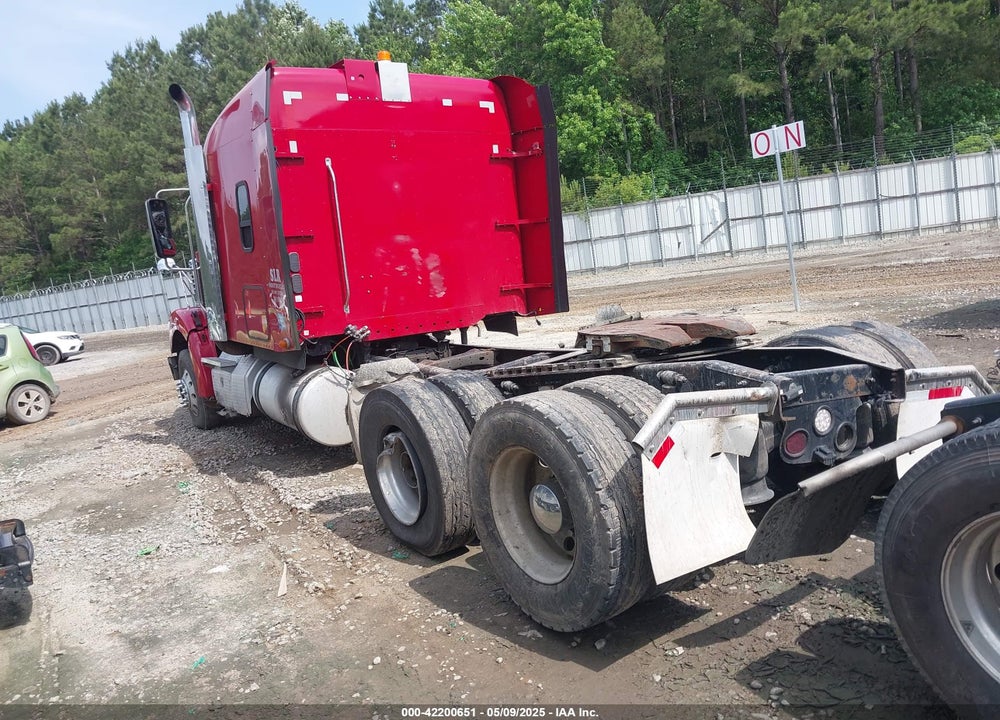 2017 FREIGHTLINER SD122 VIN: 3AKJGNDR0HDJD6433