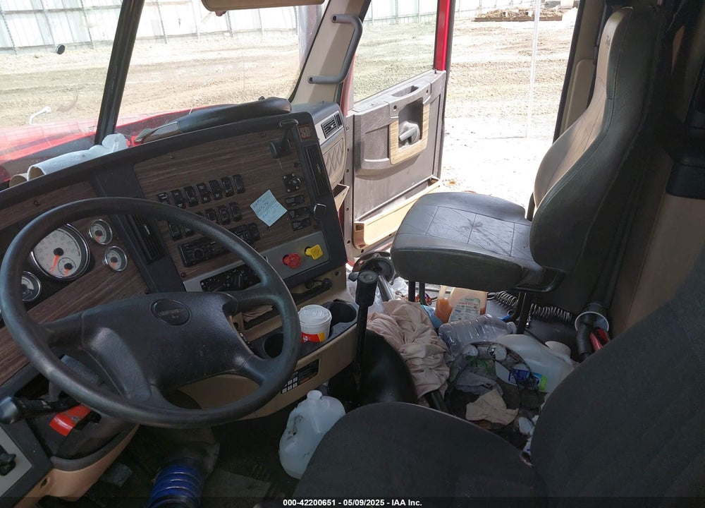 2017 FREIGHTLINER SD122 VIN: 3AKJGNDR0HDJD6433
