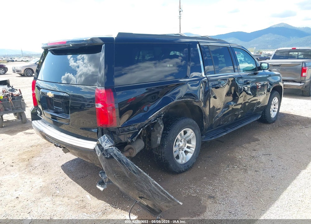 2016 CHEVROLET SUBURBAN VIN: 1GNSKHKC0GR351352
