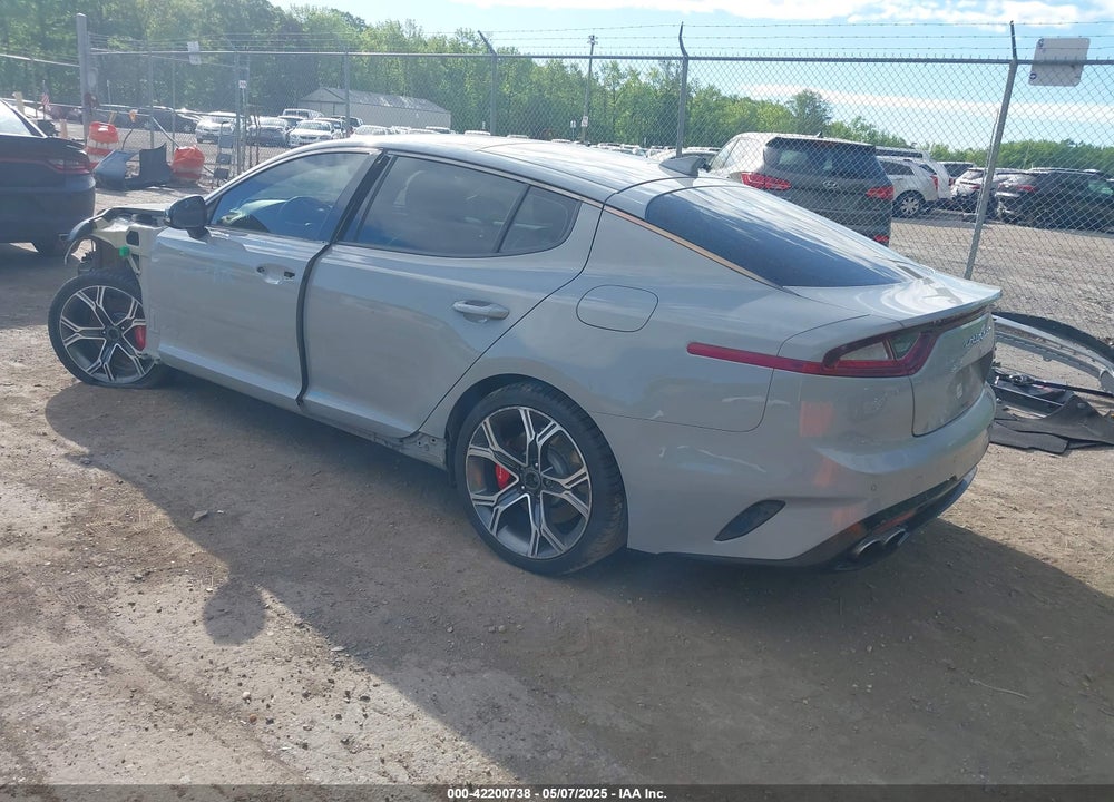 2018 KIA STINGER VIN: KNAE55LC4J6022475