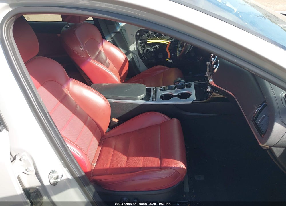 2018 KIA STINGER VIN: KNAE55LC4J6022475