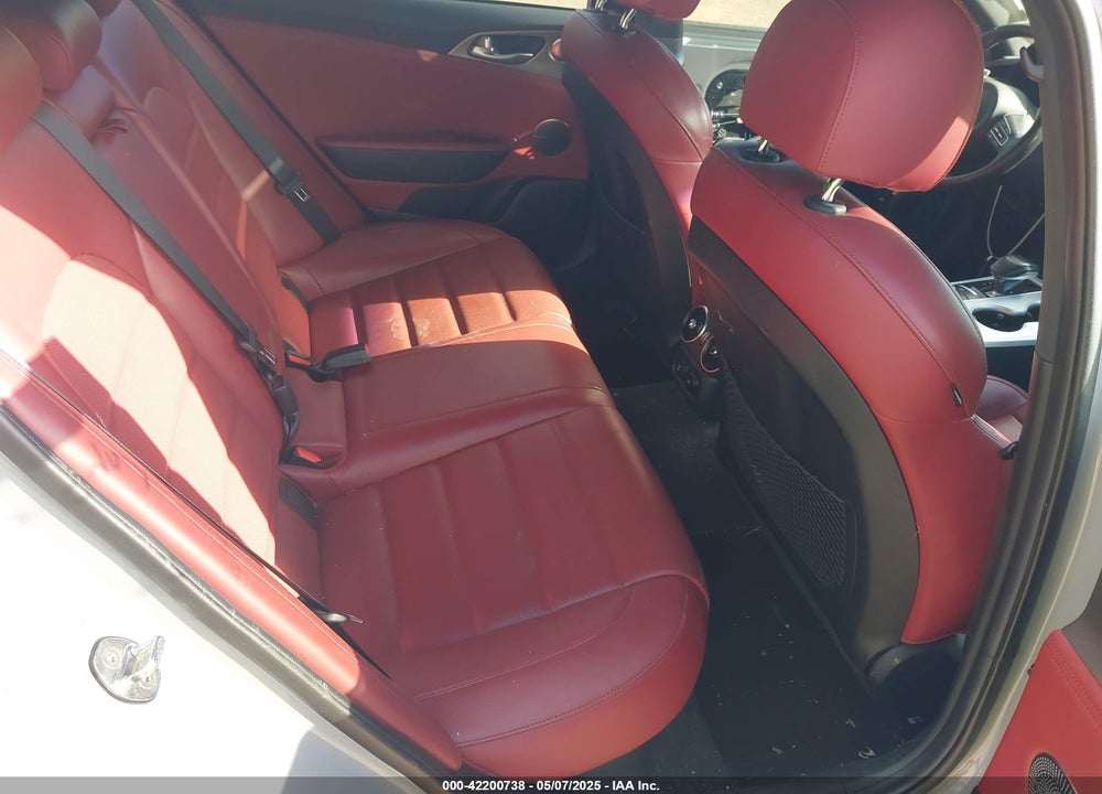 2018 KIA STINGER VIN: KNAE55LC4J6022475