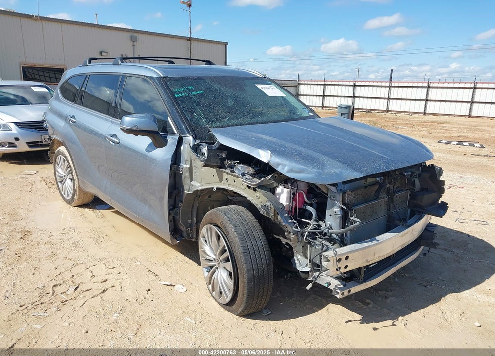 2023 TOYOTA HIGHLANDER HYBRID PLATINUM VIN: 5TDFARAH5PS520699