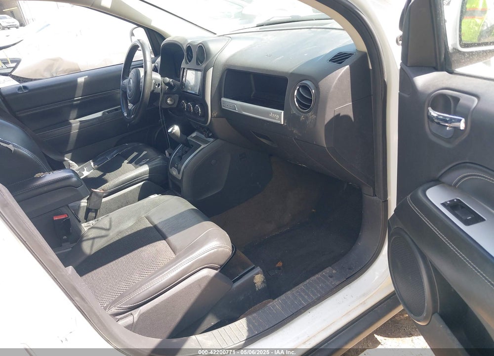 2014 JEEP COMPASS VIN: 1C4NJDEB2ED651487