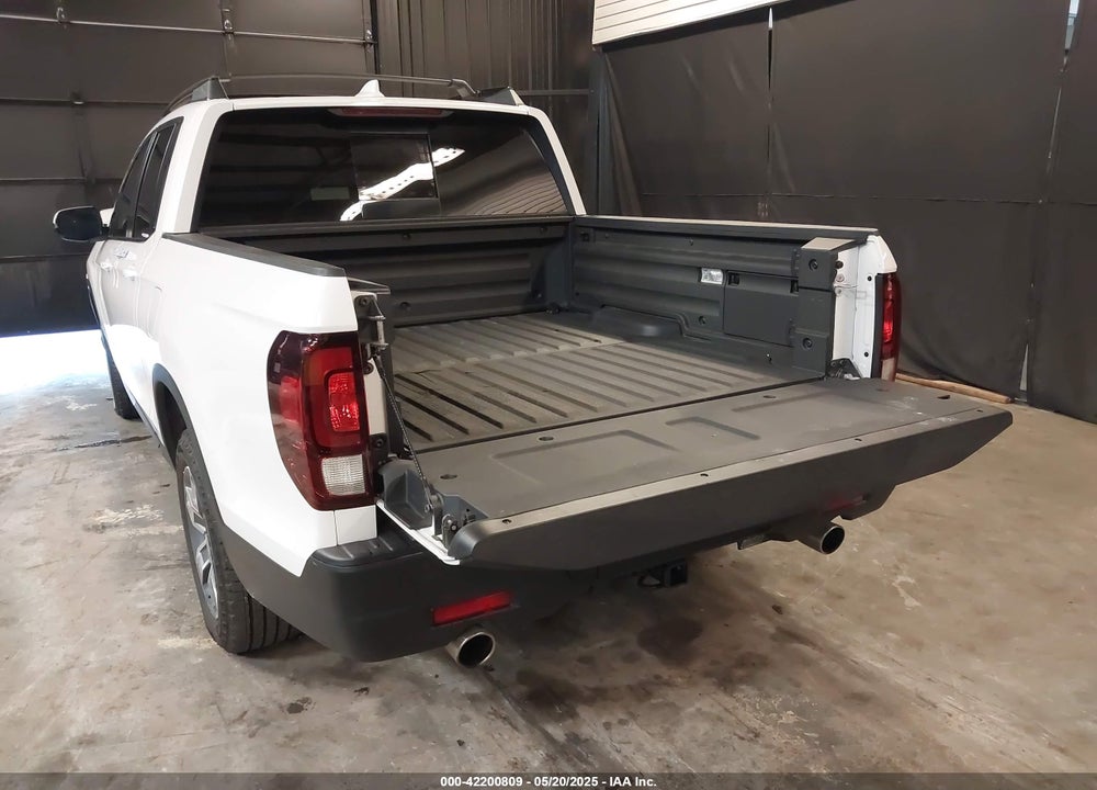 2025 HONDA RIDGELINE RTL VIN: 5FPYK3F51SB009755