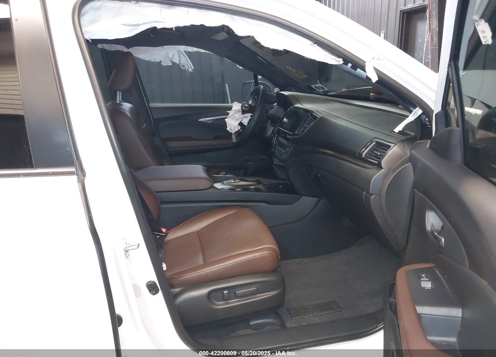 2025 HONDA RIDGELINE RTL VIN: 5FPYK3F51SB009755
