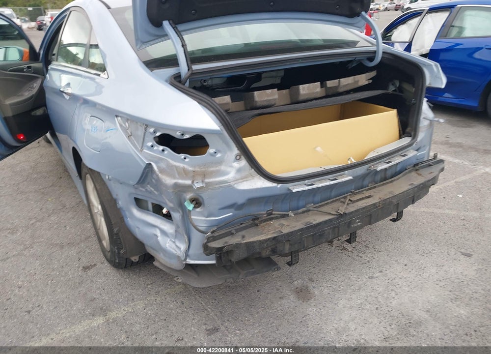 2014 HYUNDAI SONATA HYBRID VIN: KMHEC4A47EA108358
