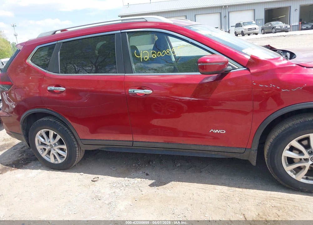 2018 NISSAN ROGUE VIN: 5N1AT2MV9JC841632