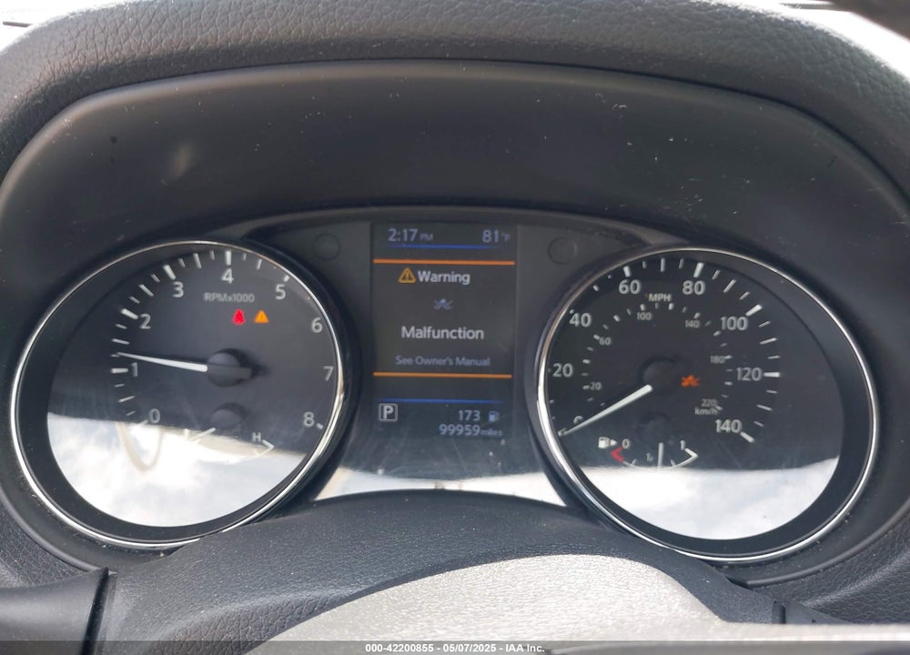 2018 NISSAN ROGUE VIN: 5N1AT2MV9JC841632