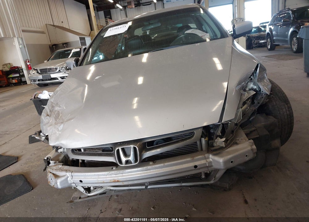 2004 HONDA ACCORD 2.4 EX VIN: 1HGCM55874A132252