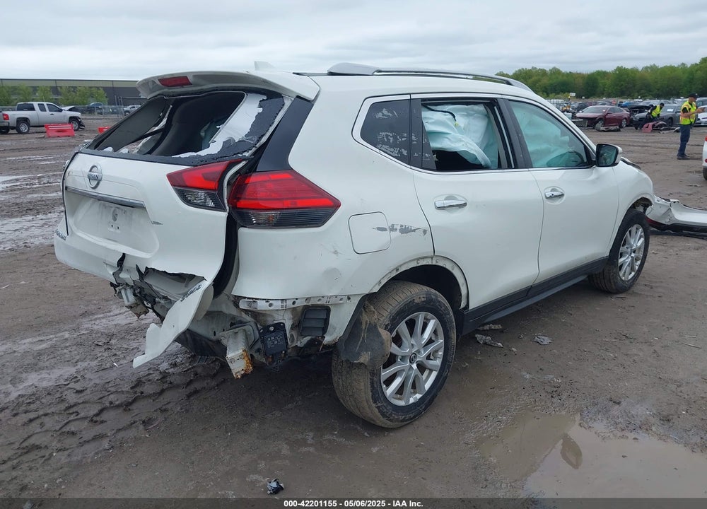 2017 NISSAN ROGUE VIN: 5N1AT2MV0HC770797