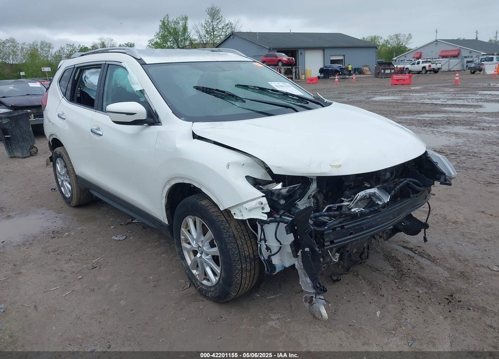 2017 NISSAN ROGUE VIN: 5N1AT2MV0HC770797