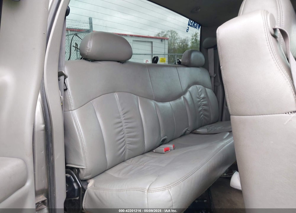 2001 CHEVROLET SILVERADO 2500HD LT VIN: 1GCHK29101E294069
