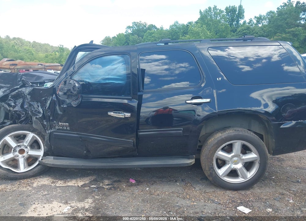 2013 CHEVROLET TAHOE VIN: 1GNSCBE09DR366696