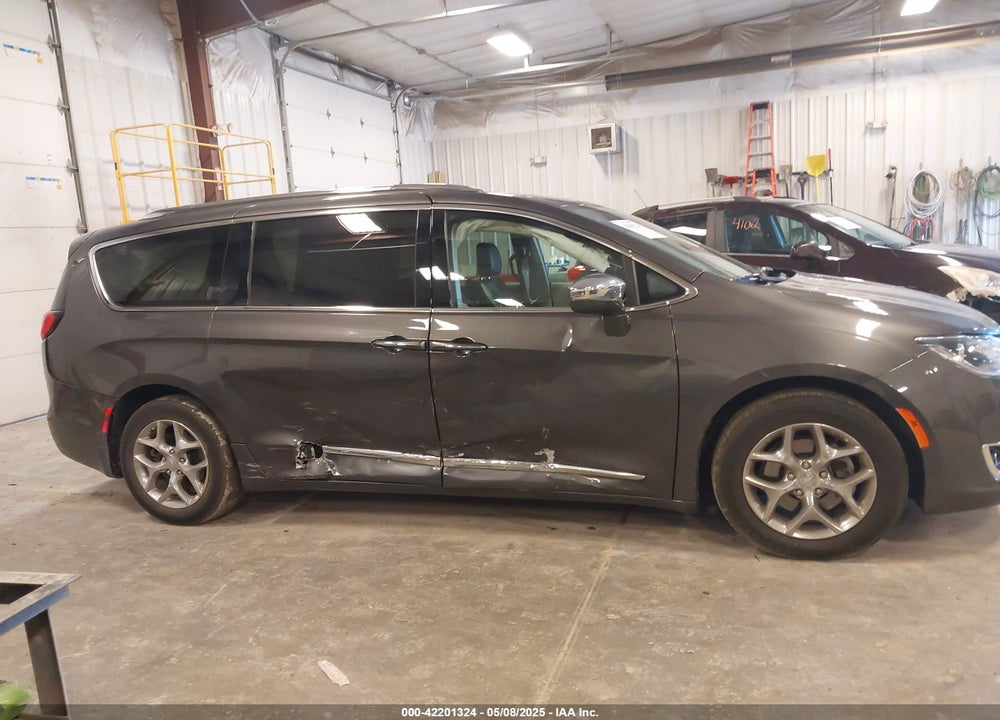 2019 CHRYSLER PACIFICA LIMITED VIN: 2C4RC1GG1KR741872