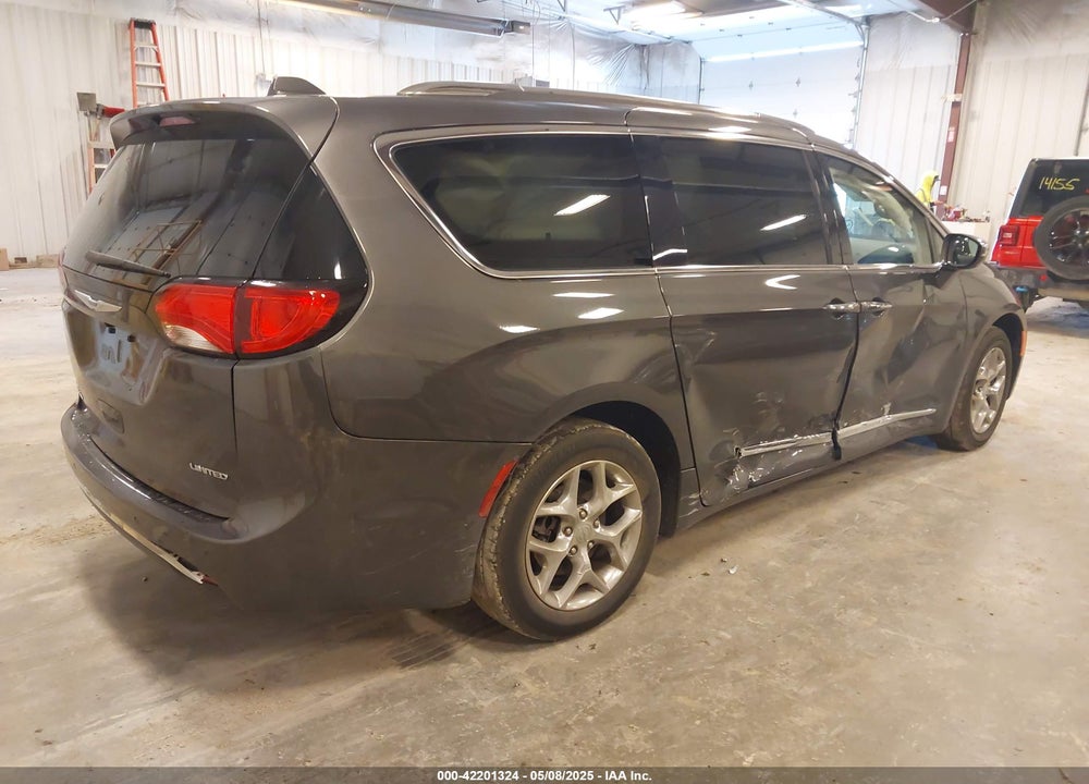 2019 CHRYSLER PACIFICA LIMITED VIN: 2C4RC1GG1KR741872