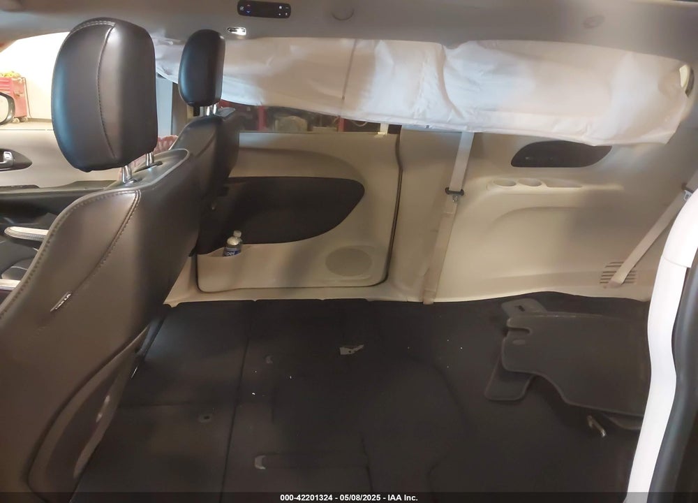 2019 CHRYSLER PACIFICA LIMITED VIN: 2C4RC1GG1KR741872