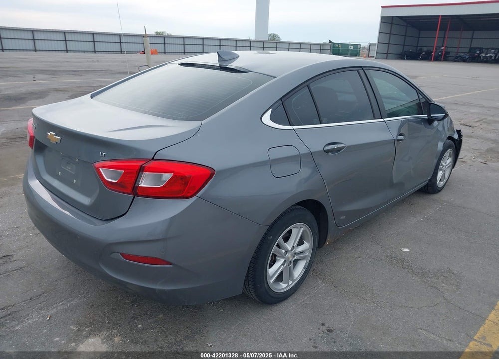 2018 CHEVROLET CRUZE VIN: 1G1BE5SM3J7117547