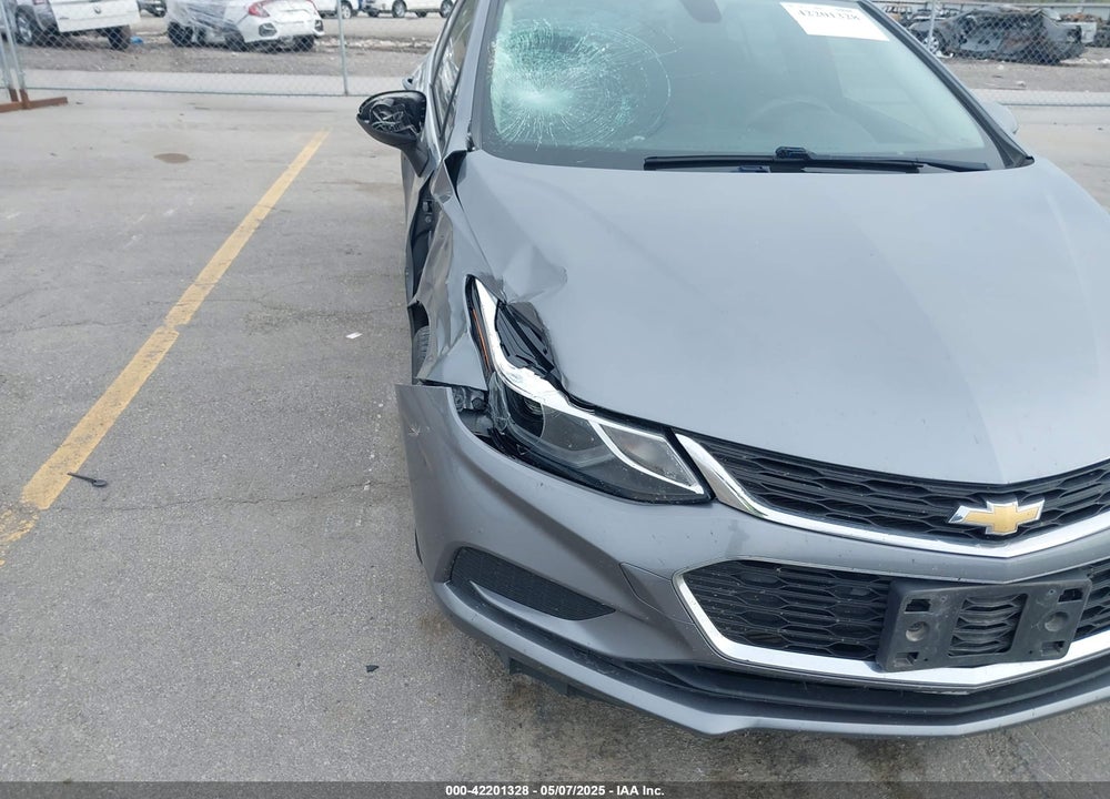 2018 CHEVROLET CRUZE VIN: 1G1BE5SM3J7117547