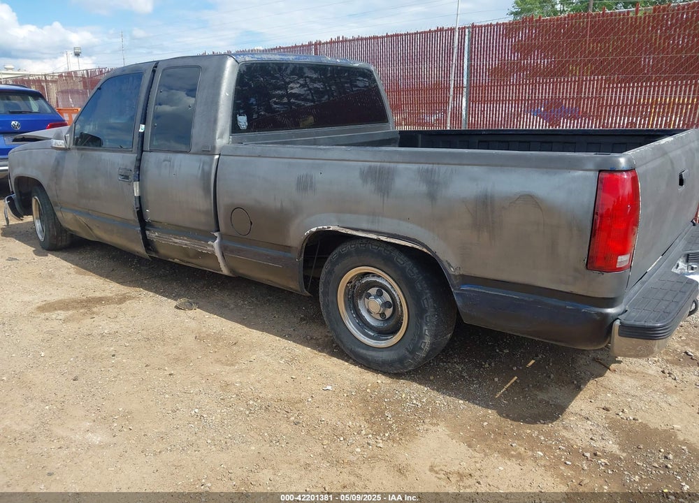 1993 CHEVROLET GMT-400 C1500 VIN: 2GCEC19K5P1268743