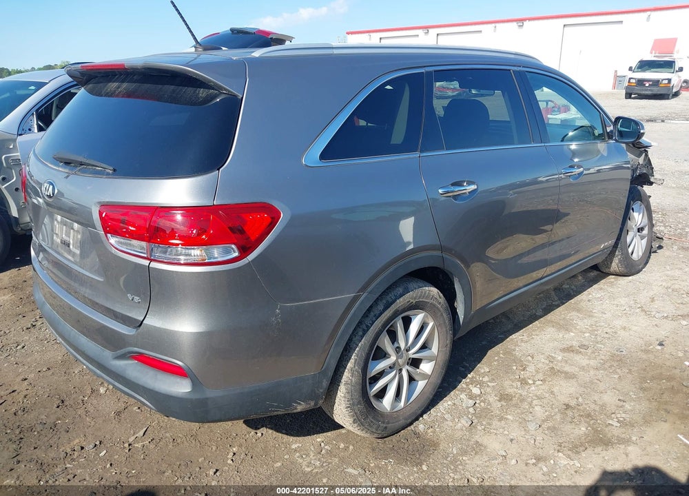 2017 KIA SORENTO 3.3L LX VIN: 5XYPGDA54HG306572