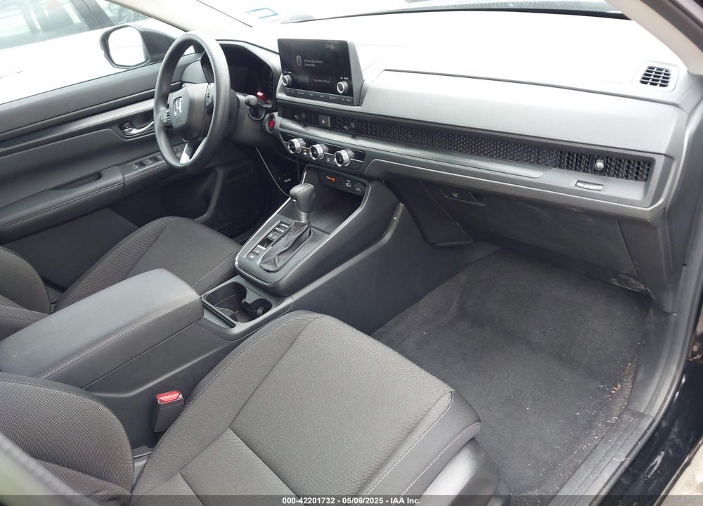 2025 HONDA CR-V LX 2WD VIN: 7FARS3H28SE000717